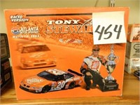 1/24 Revell NASCAR #20 Tony Stewart Home Depot -