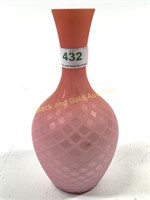 Pink Mother of Pearl Diamond Quilted Satin vase