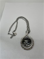 18”l silvertone necklace