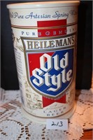 Heileman\'s Piggy Bank and Old Style Steins