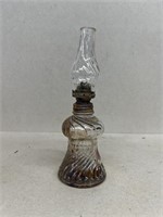 Swirl glass oil lamp