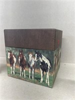 Horse box