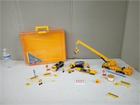 CONSTRUCTION TOY VEHICLES & CARRYING CASE