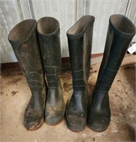 Muck boots unsure of size maybe 10
