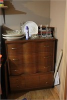 Chest of Drawers & Contents