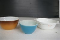 Pyrex Bowls