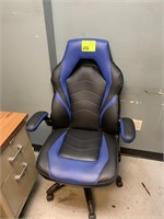 REALLY NICE BLACK & BLUE OFFICE CHAIR