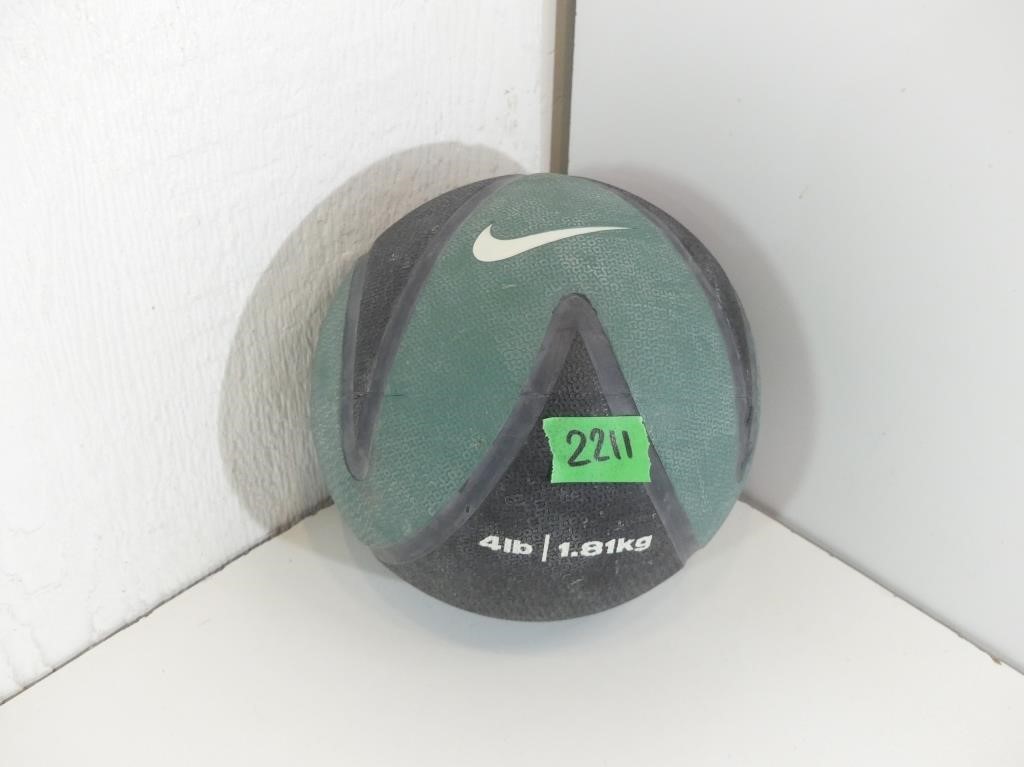 Nike Strength Training Ball 4lbs/1.81Kg