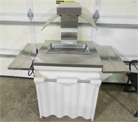 Lot # 4194A - Galley heat table