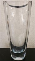 W - SIGNED ART GLASS VASE 11"T (B91)