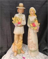 Pilgrim couple figurines