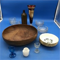 Vntg Glass Bowls, Eye Cups, Ponds Jar & Myrtlewood