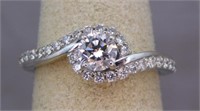 14K WHITE GOLD MOISSANITE RING. SIZE 6.5.