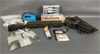 HO Scale Train Cars & Accessories