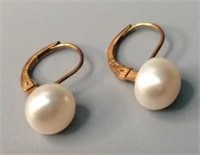 Pearl Earrings with 14K Leaverback