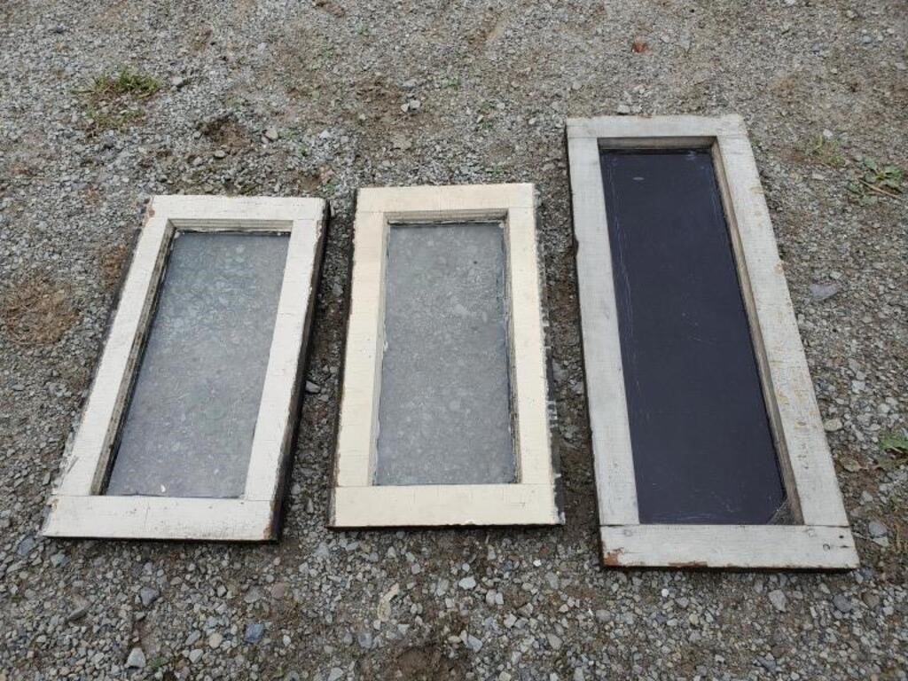 3ct Vintage Wooden Windows Up to 30" L