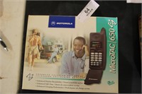 Estate-Motorola MicroTAC/650 Phone