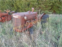 1949 McCormick IH W6 tractor, wide front,
