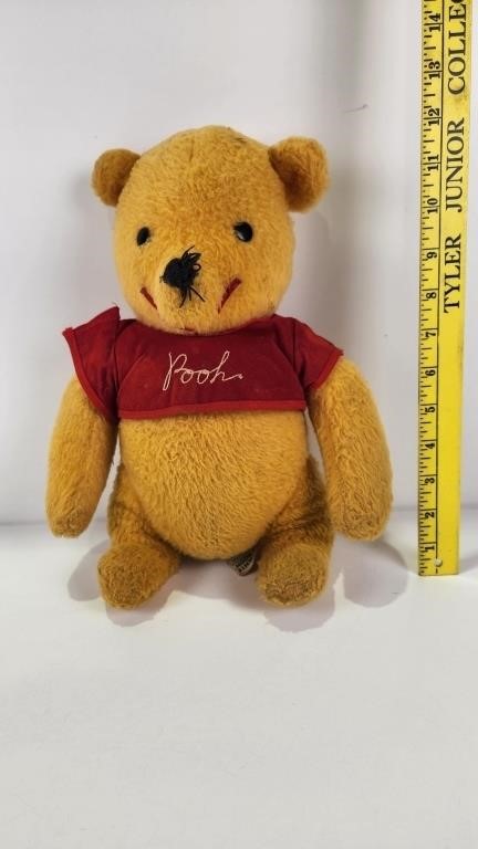 Vtg (60s/70s) 12" Winnie Pooh Plush Gund Mfg,