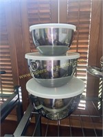 Stainless revere ware nesting bowls with lids