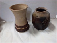 2 Pottery vase