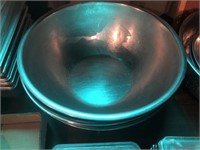 3 Stainless Bowls