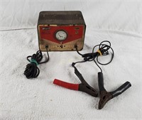 Vtg. Western Auto Wizard Battery Charger L5093