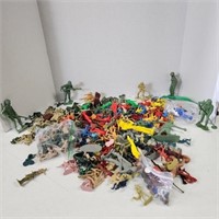 Mixed Lot of Plastic Soldiers and Cowboy