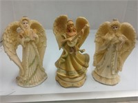 Set of angels