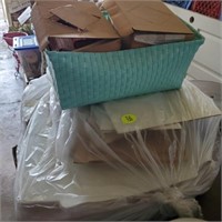 ASSORTMENT OF CAKE BOXES AND BAGS