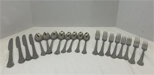 Large cutlery, 4 knives, 8 spoons, and 8 forks