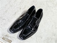 Calvin Klien 9M dress shoes