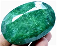 Certified 673.50 ct Natural Zambian Emerald
