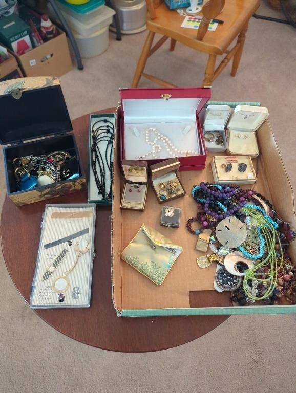 Box of misc costume jewelry