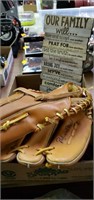 Lot of Baseball mitt and family plaque