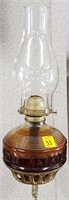 Single Oil Lantern on Cast Iron Bracket