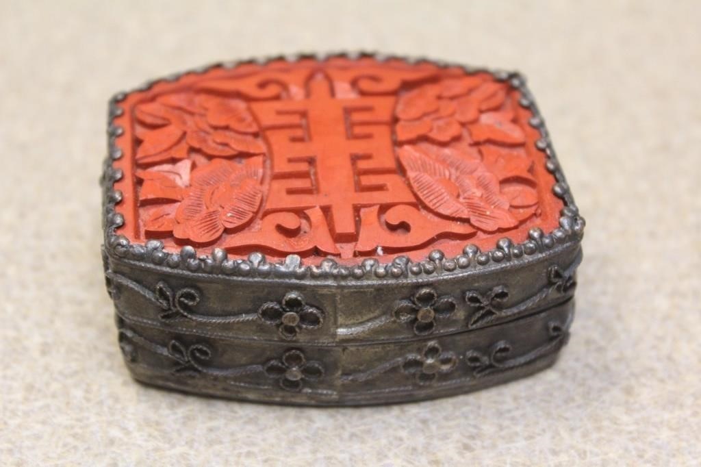 Chinese Cinnabar Trinket Box