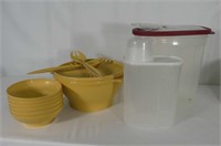 Lot of Kitchen Containers