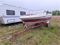 LARSON FIBERGLASS BOAT