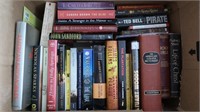 Book Lot-Nora Roberts, John Grisham, Bible&more