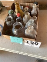 Boxlot of vintage bottles