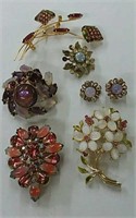 Brooches(6)