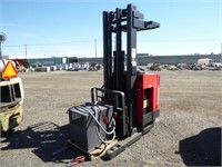 Raymond EASIR30TT Electric Forklift