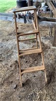 Wood Ladder 4’