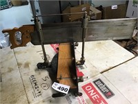 STANLEY MITRE BOX WITH SAW