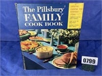 Vintage The Pillsbury Family Cook Book