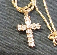 14kt. Gold Necklace & Diamond Cross