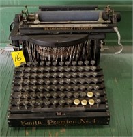 SMITH PREMIER NO. 4 TYPEWRITER