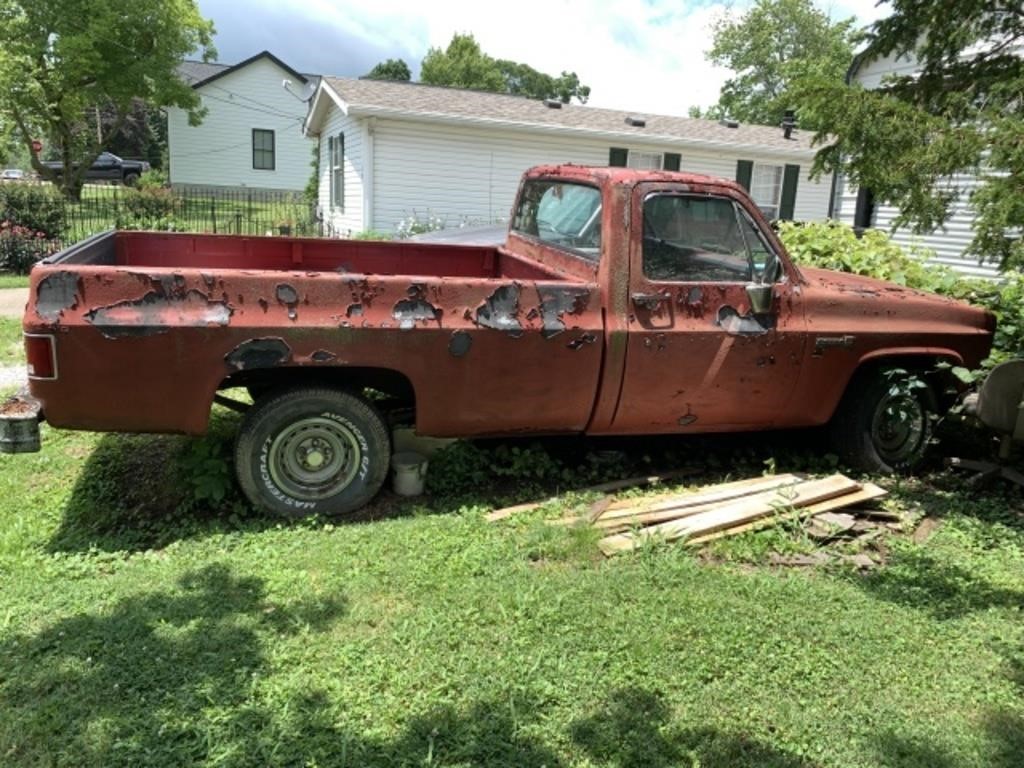 Old GMC Serria 1500 Long Bed 2wd