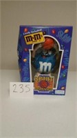 M & M DISPENSER